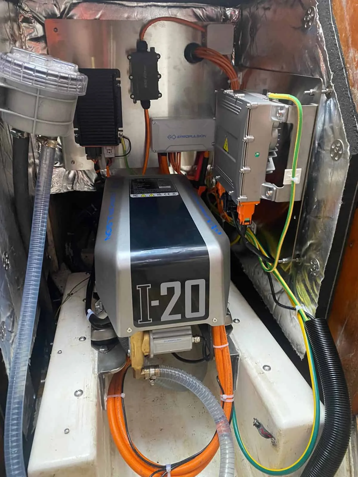 Epropulsion I-20 motor installed in a boat